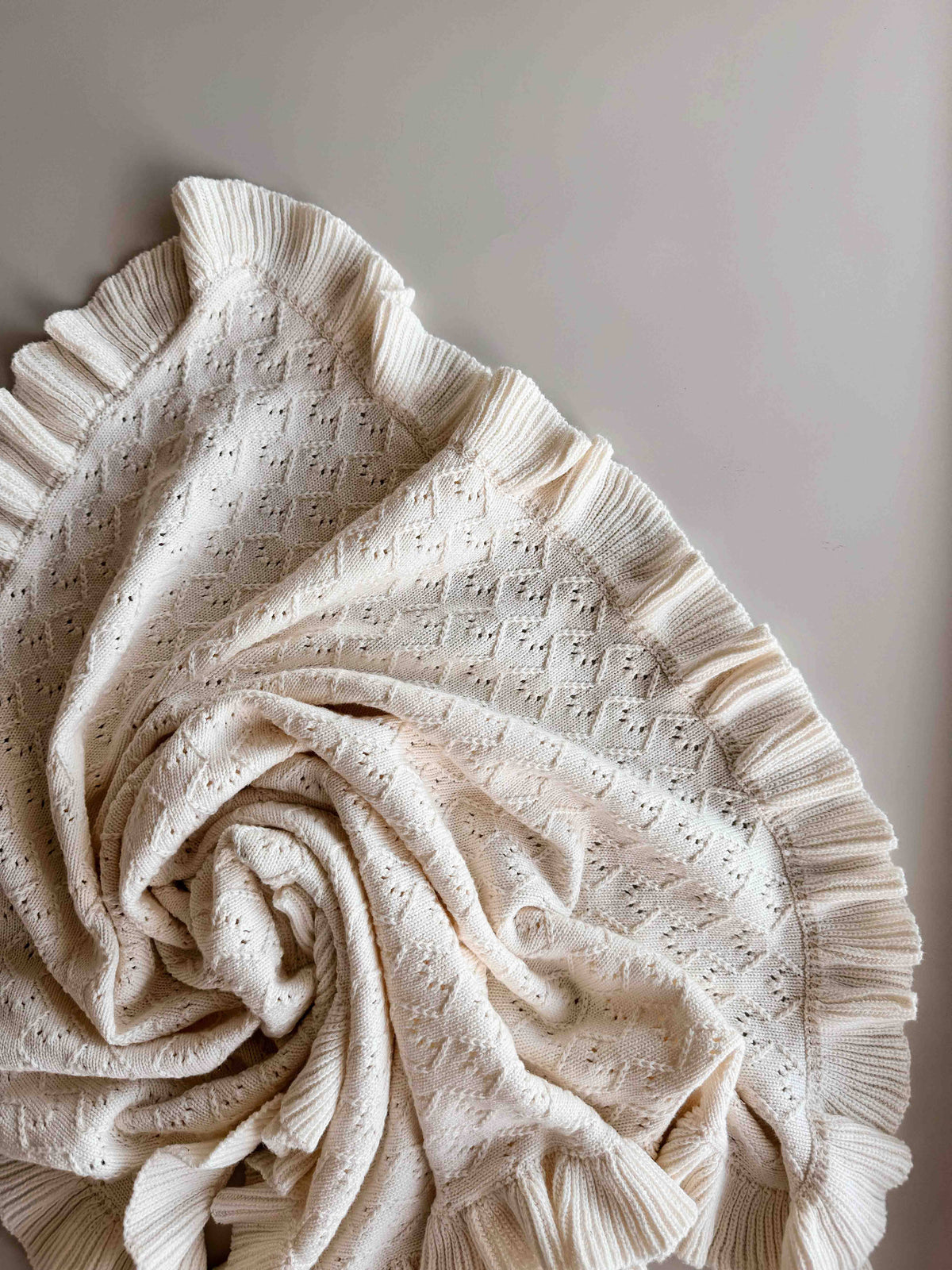 Mila Pointelle Frill Blanket - Snow