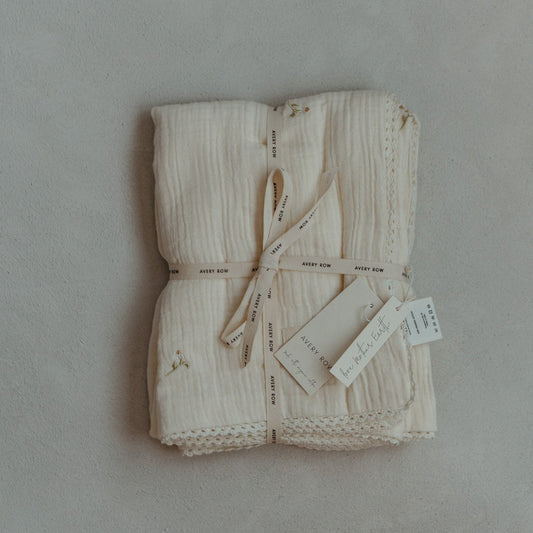 Wild Chamomile Muslin Blanket