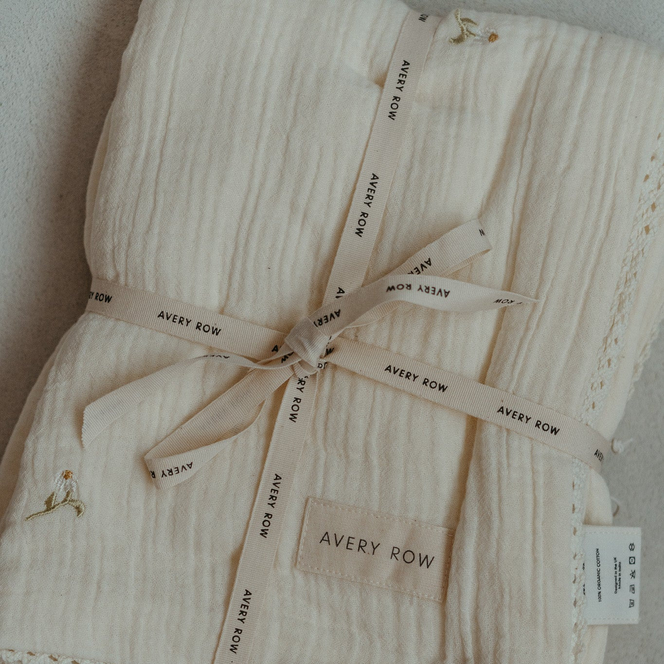 Wild Chamomile Muslin Blanket