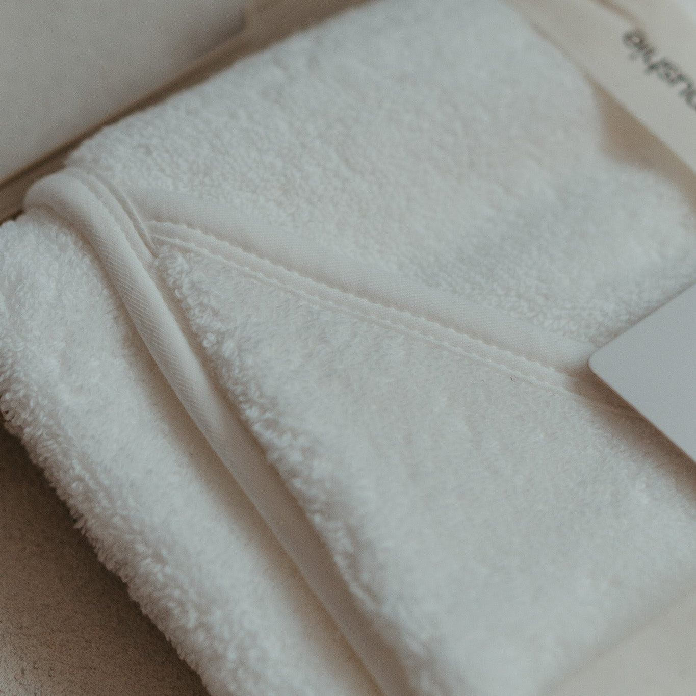 Pearl Hooded Towel